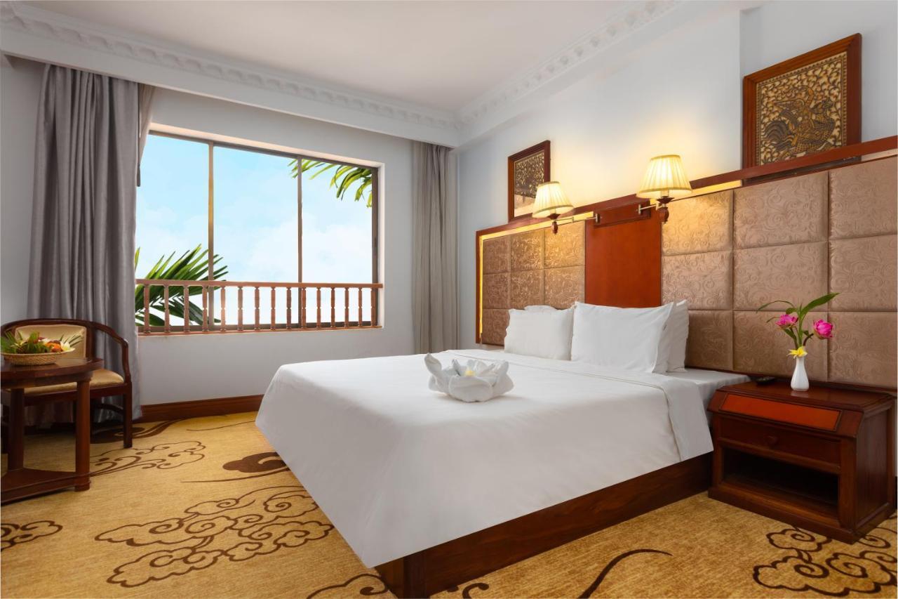 Angkor Land Urban Boutique Hotel 4*